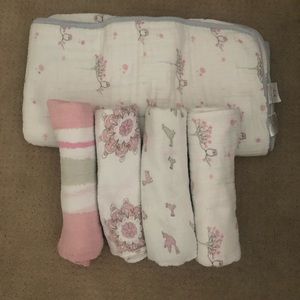 Aden and Anais Dream Blanket + 4 Swaddles